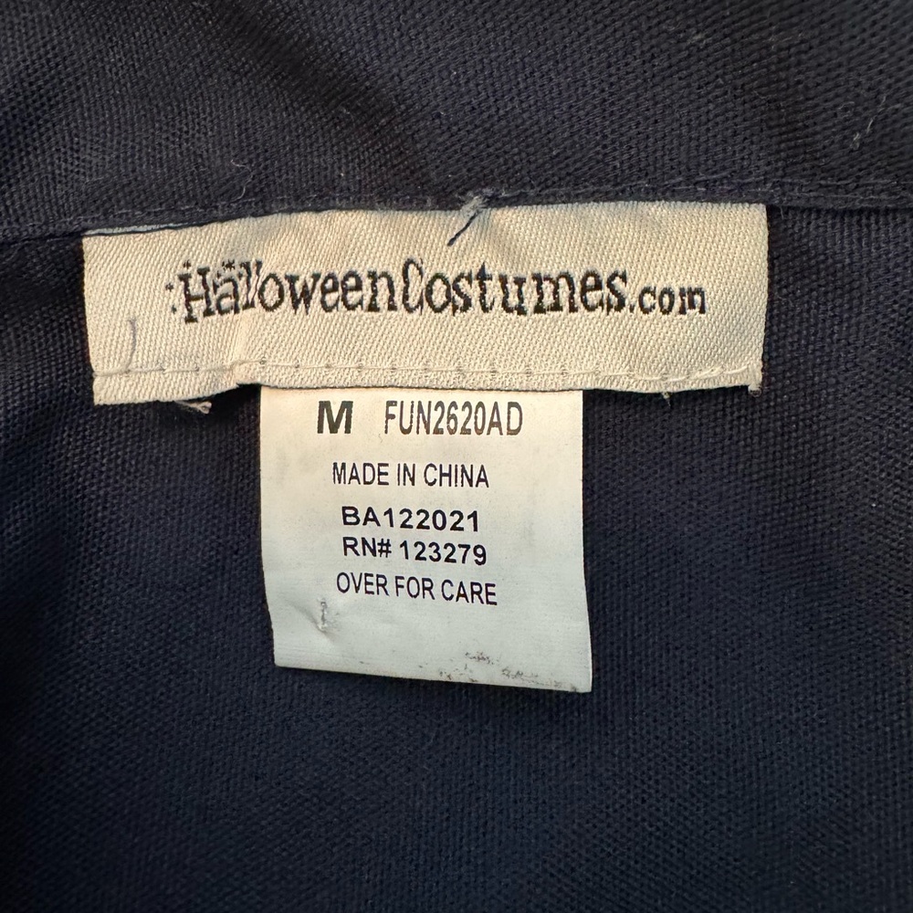 Unisex Police Officer costume. Size M. Matching pants. Never worn. - Picture 6 of 6